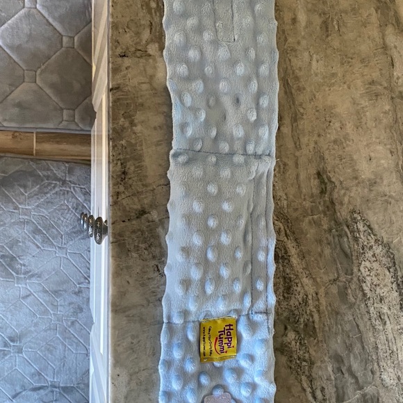 Colic has band - Picture 2 of 3